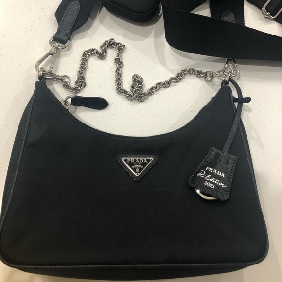 Authentic prada nylon 2005 re-edition bag - Picture 11 of 11